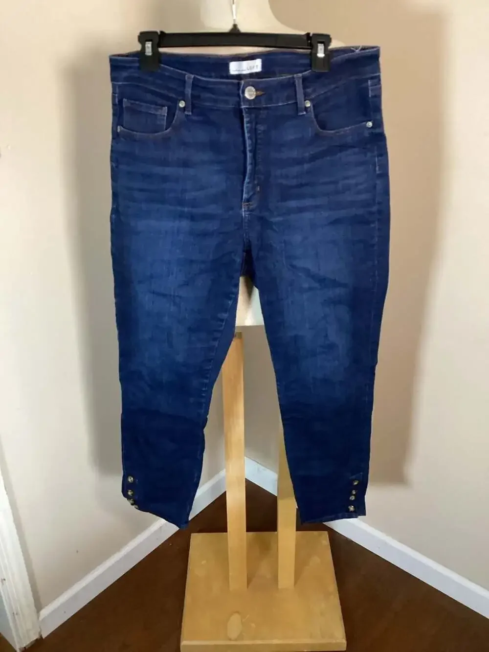 LOFT Curvy Skinny Jeans Size 32/14 Dark Wash Button Hem